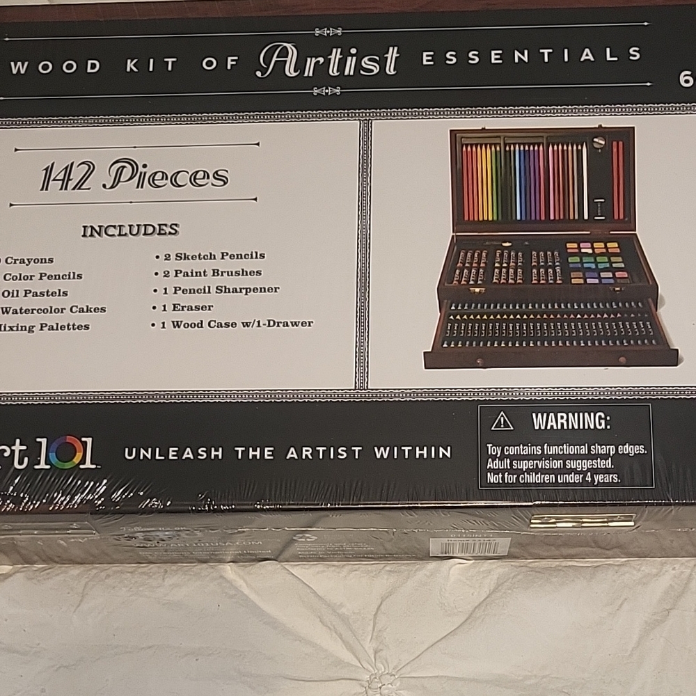 Art 101 Wood Kit of Artist Essentials - 142 Pieces